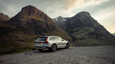 Volvo | V90
